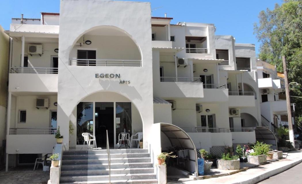 Egeon Rooms And Studios Georgioupoli Buitenkant foto