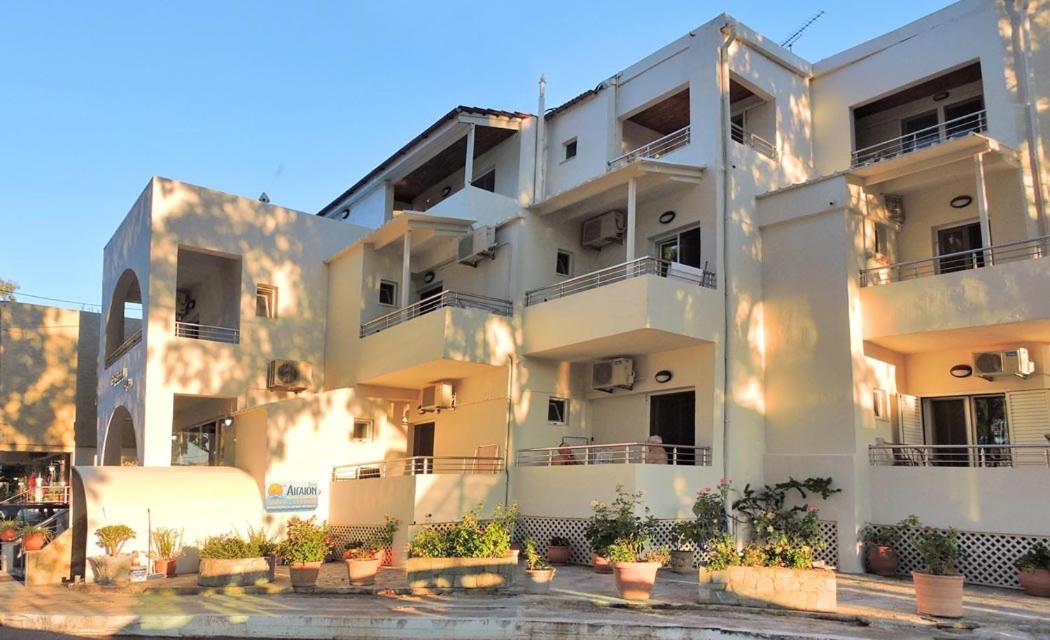 Egeon Rooms And Studios Georgioupoli Buitenkant foto