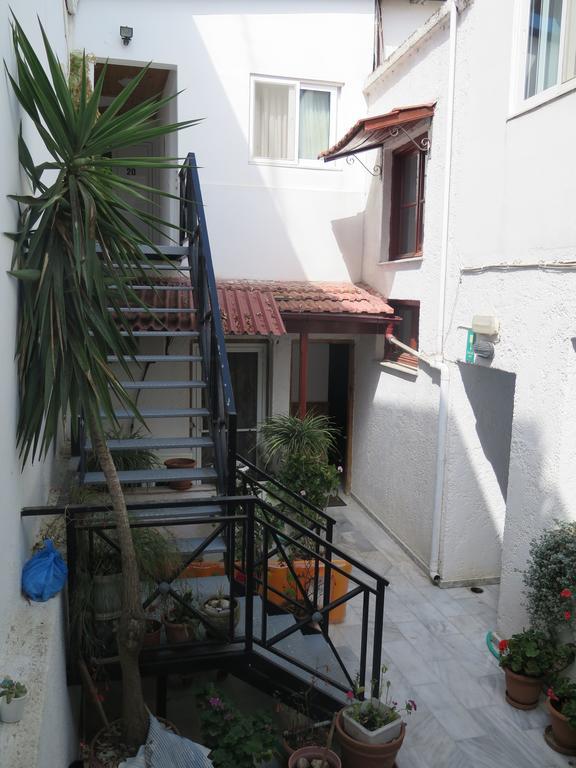 Egeon Rooms And Studios Georgioupoli Buitenkant foto